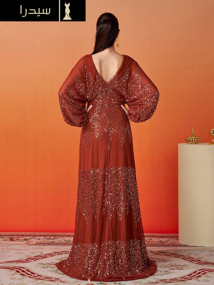 فستان مناسبات اعراس أسود بفتحة عالية وأكمام على شكل حرف V - Image 11