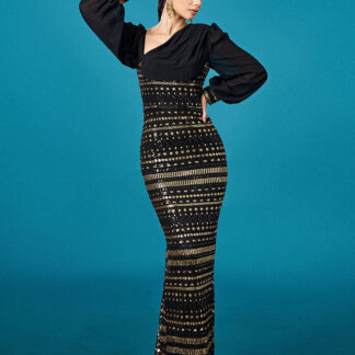 فستان أسود طويل الأكمام بالترتر