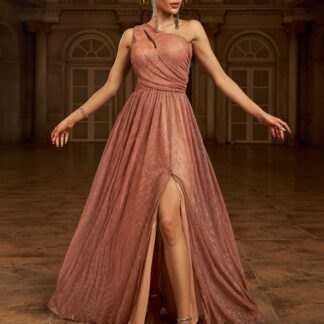 فستان وصيفة العروس بفتحة على شكل حرف A وكتف واحد