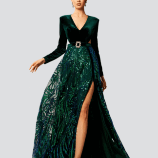 فستان مناسبات بأكمام طويلة وفتحة على شكل حرف A