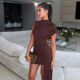 فستان صيفي جديد ضيق بشريط وفتحة رقبة مستديرة وورك مجمعة بدون أكمام غير منتظمة