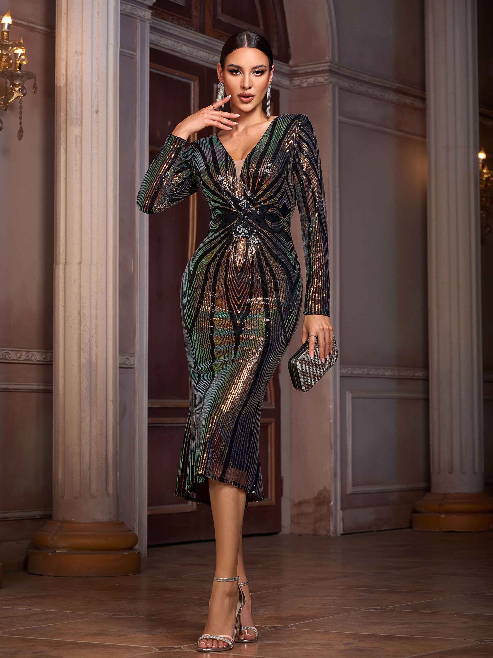 فستان ميدي ضيق بأكمام طويلة ورقبة على شكل حرف V من الترتر - Image 5