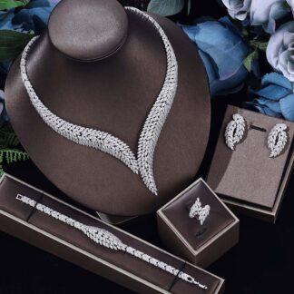 طقم مجوهرات نحاسي مطلي بالألماس بتقنية الميكرو، الأكثر مبيعاً، يتضمن قلادة وأقراطاً وإكسسوارات لحفلات الزفاف، متوفر في المخزون.