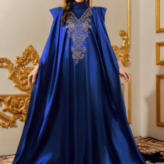 جلابية نسائية طويلة، برقبة عالية وفضفاضة، للمناسبات المسائية.