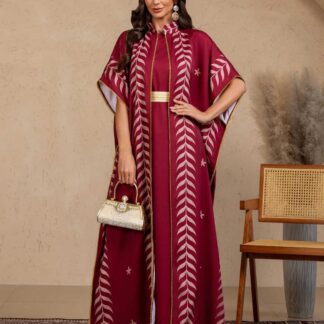 جلابية نسائية من قطعتين، بتصميم مطبوع.